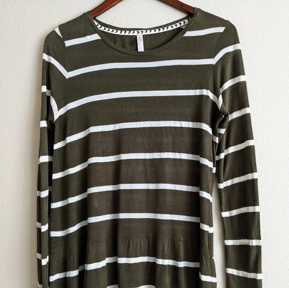 Xhilaration Peplum Shirt - Picture 4 of 8